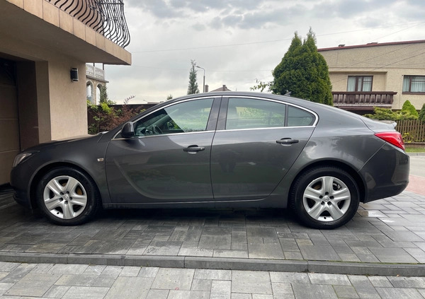 Opel Insignia cena 17700 przebieg: 319700, rok produkcji 2009 z Wolbrom małe 277